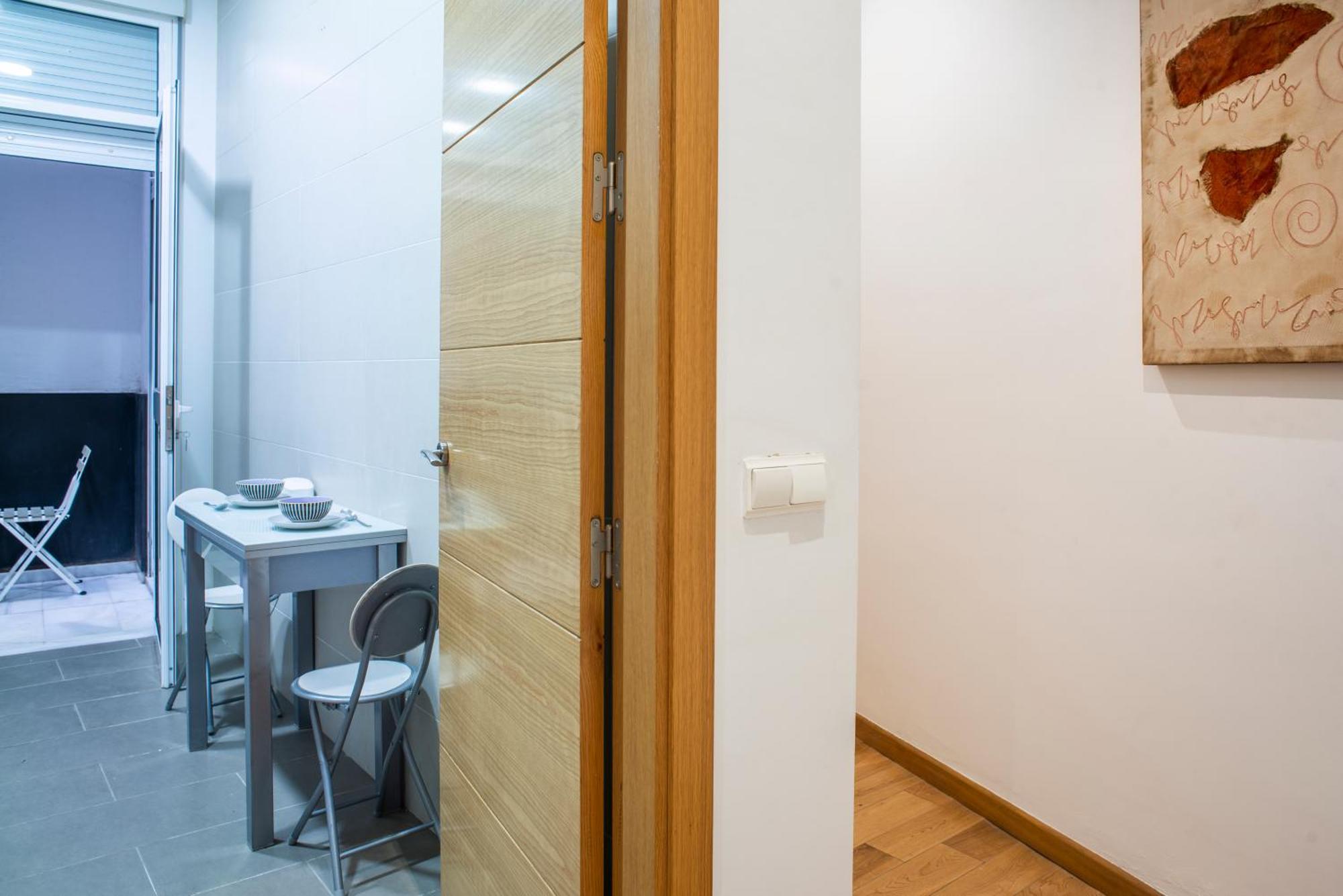 Ferienwohnung Zaragoza 66, By Homing U Sevilla Zimmer foto